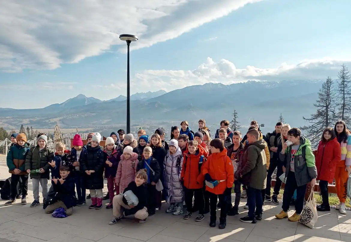 Starosta nowosądecki odwiedził dzieci z Ukrainy przebywające w Domu Wczasów Dziecięcych w Piwnicznej-Zdroju