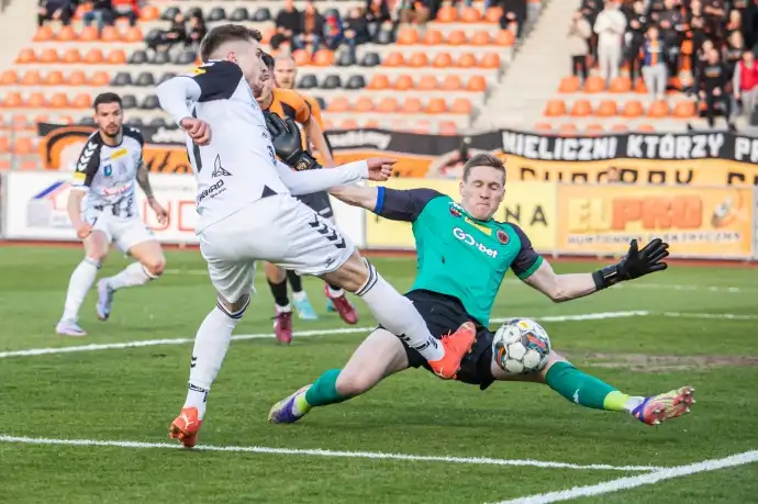 Remis Sandecji z Chrobrym Głogów