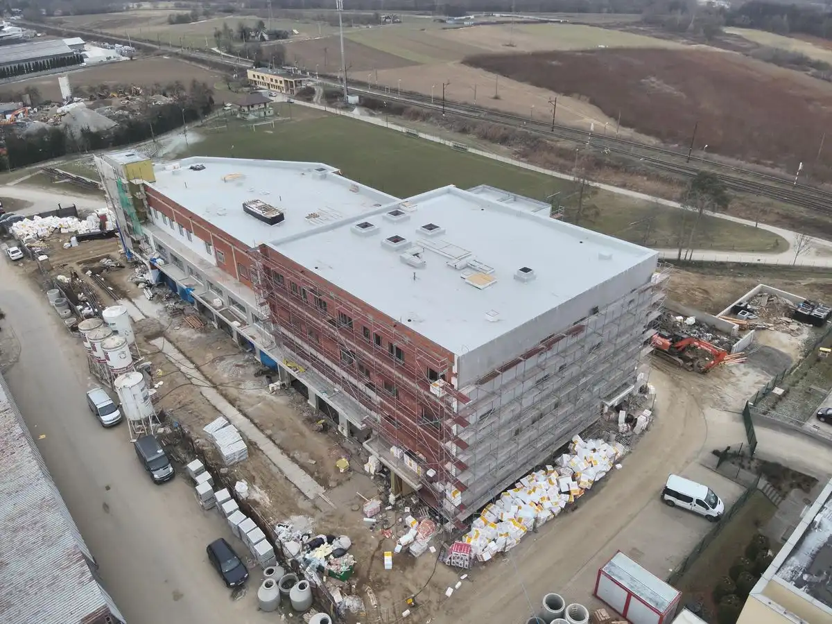 Rok budowy jednostki PSP w Nowym Sączu. Zobacz postępy prac