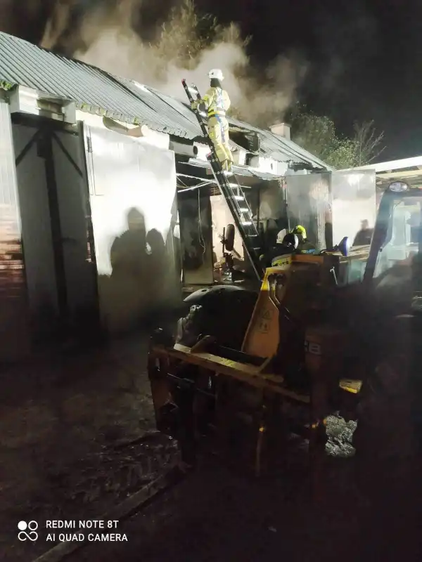 Pożar w Gródku. Paliło się w kotłowni w suszarni na drewno