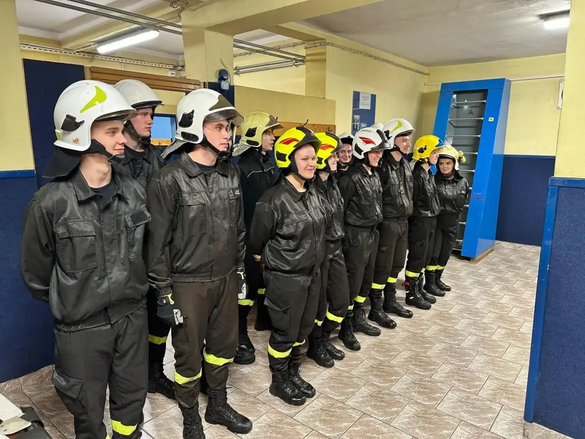 Listopad pełen sukcesów w Marcinkowicach. Młodzież w akcji