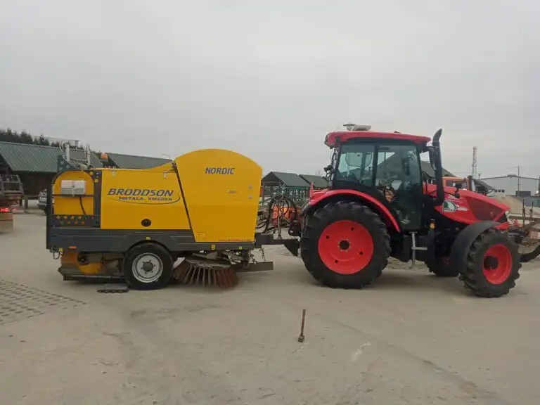 Ford Transit i Zamiatarka Broddson. Nowe pojazdy do utrzymania czystości i transportu w Gminie Stary Sącz