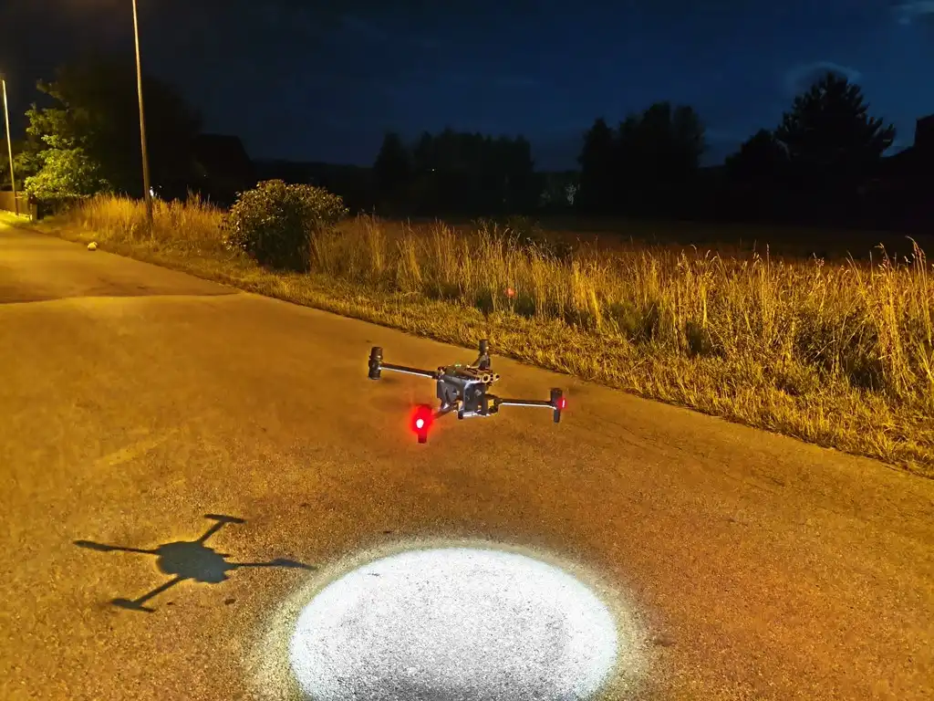 Akcja policji ze wsparciem drona. 33 mandaty i 3 zatrzymane prawa jazdy