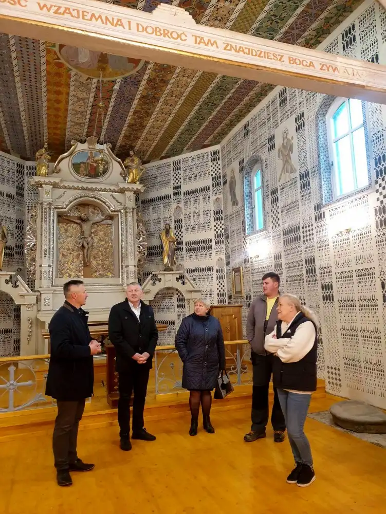 Radni wizytowali zabytki wyremontowane z dotacji przekazanej przez władze Powiatu
