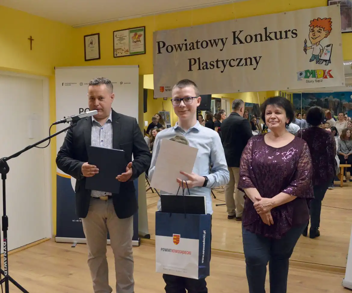 Jury nagrodziło zwycięzców XVI Powiatowego Konkursu Plastycznego