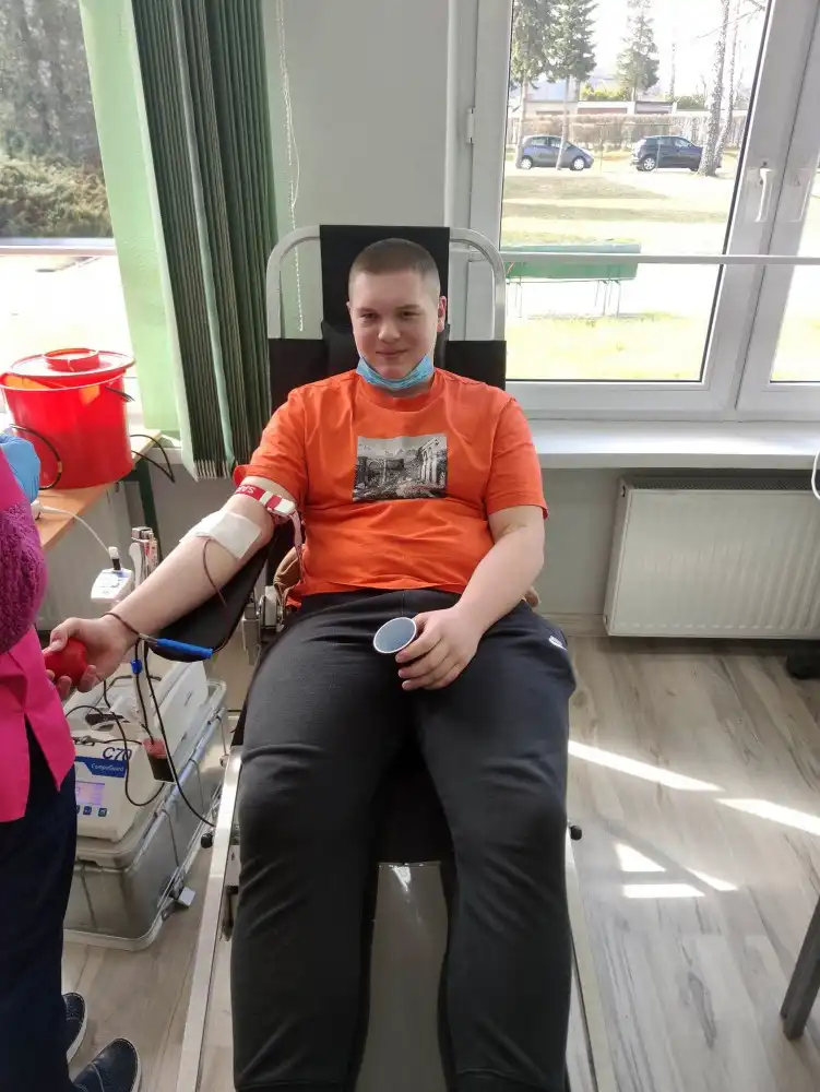 Uczniowie ZSP w Nawojowej oddawali krew