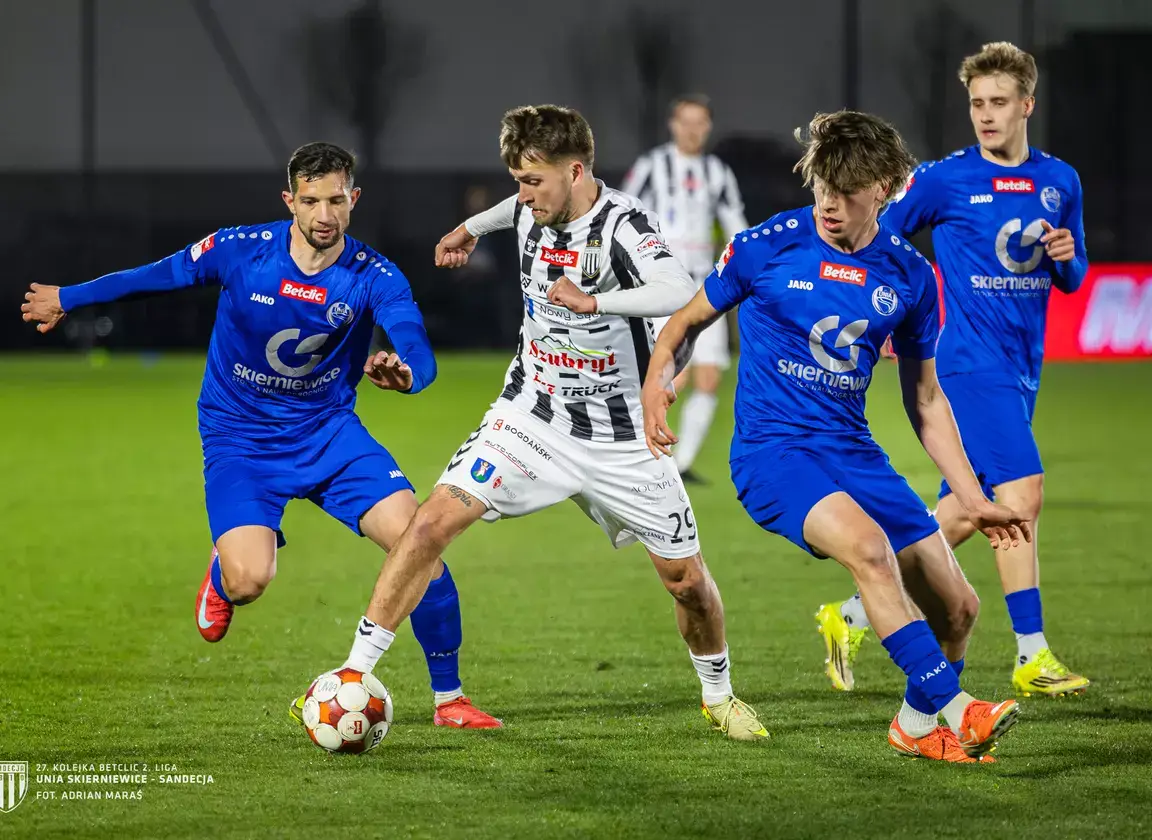 Gol w ostatniej akcji i wielkie emocje. Sandecja wydarła remis liderowi