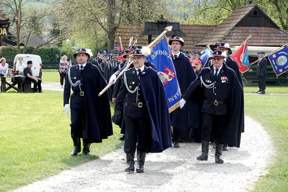 Strażacy ochotnicy z gminy Grybów z dofinansowaniem na zakup sprzętu