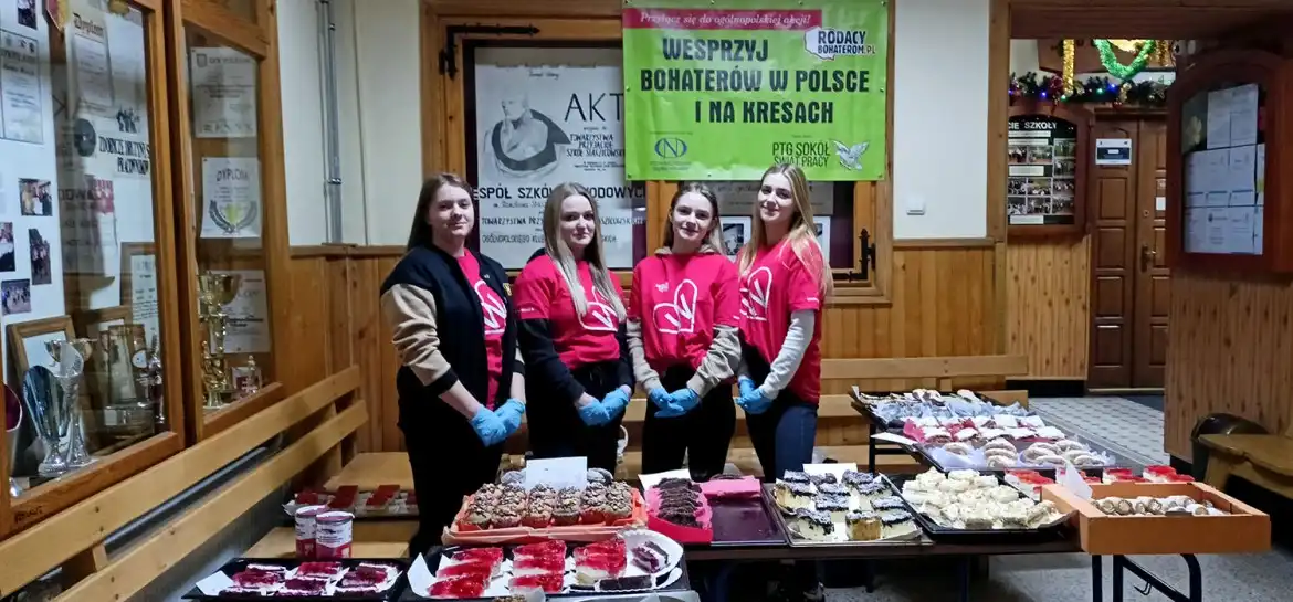 Wolontariusze z ZSZ w Grybowie wspierają rodaków i bohaterów