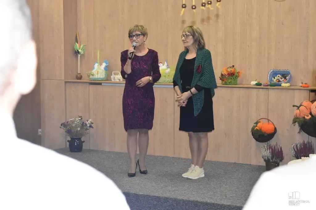 Wernisaż rękodzieła Krystyny Ołpińskiej. Sztuka koronki w Bibliotece Biecz