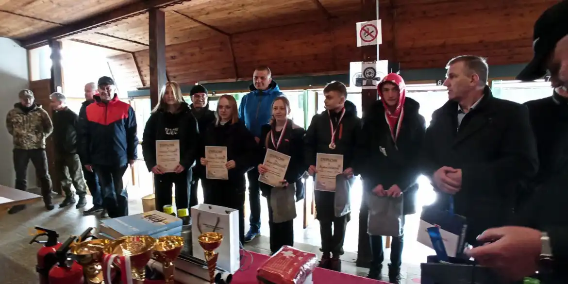 IX Memoriał strzelecki im Tadeusza Radzika. Zawodnicy upamiętnili wieloletniego działacza LOK