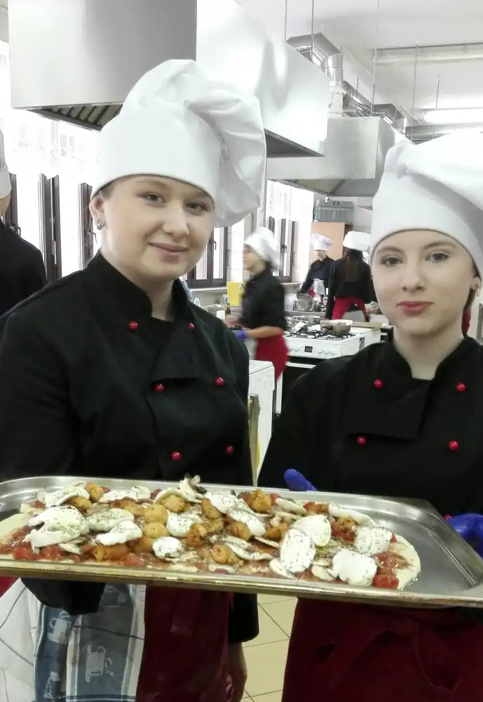 Maraton pizzy w ZSP w Krynicy-Zdroju