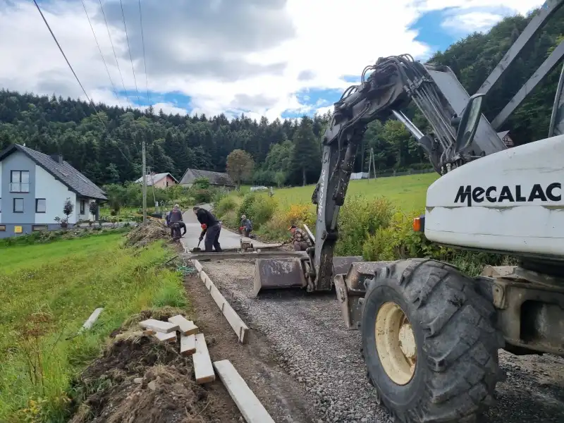 W Gminie Korzenna rozpoczęła się kolejna inwestycja drogowa