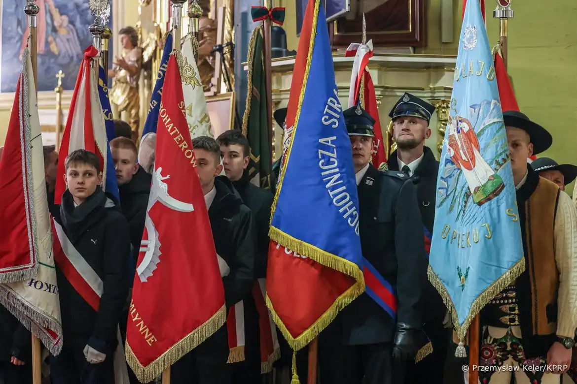 Prezydent Duda upamiętnił ofiary Krwawej Wigilii w Ochotnicy Dolnej
