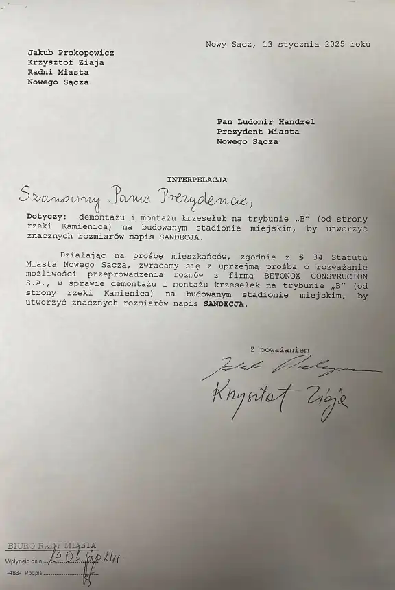 Napis "Sandecja" na nowym stadionie. Pomysł radnych w realizacji