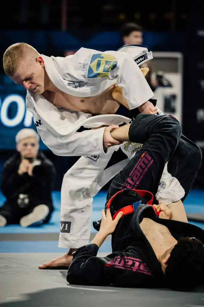 Wielki sukces Kewina Budziaka! Srebrny medal w Grand Slam Abu Dhabi 2024