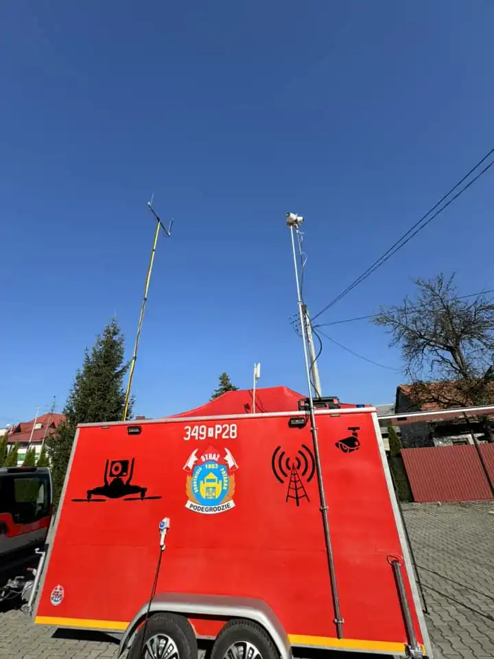 OSP Podegrodzie z nowatorskim projektem sztabowej przyczepki ratunkowej