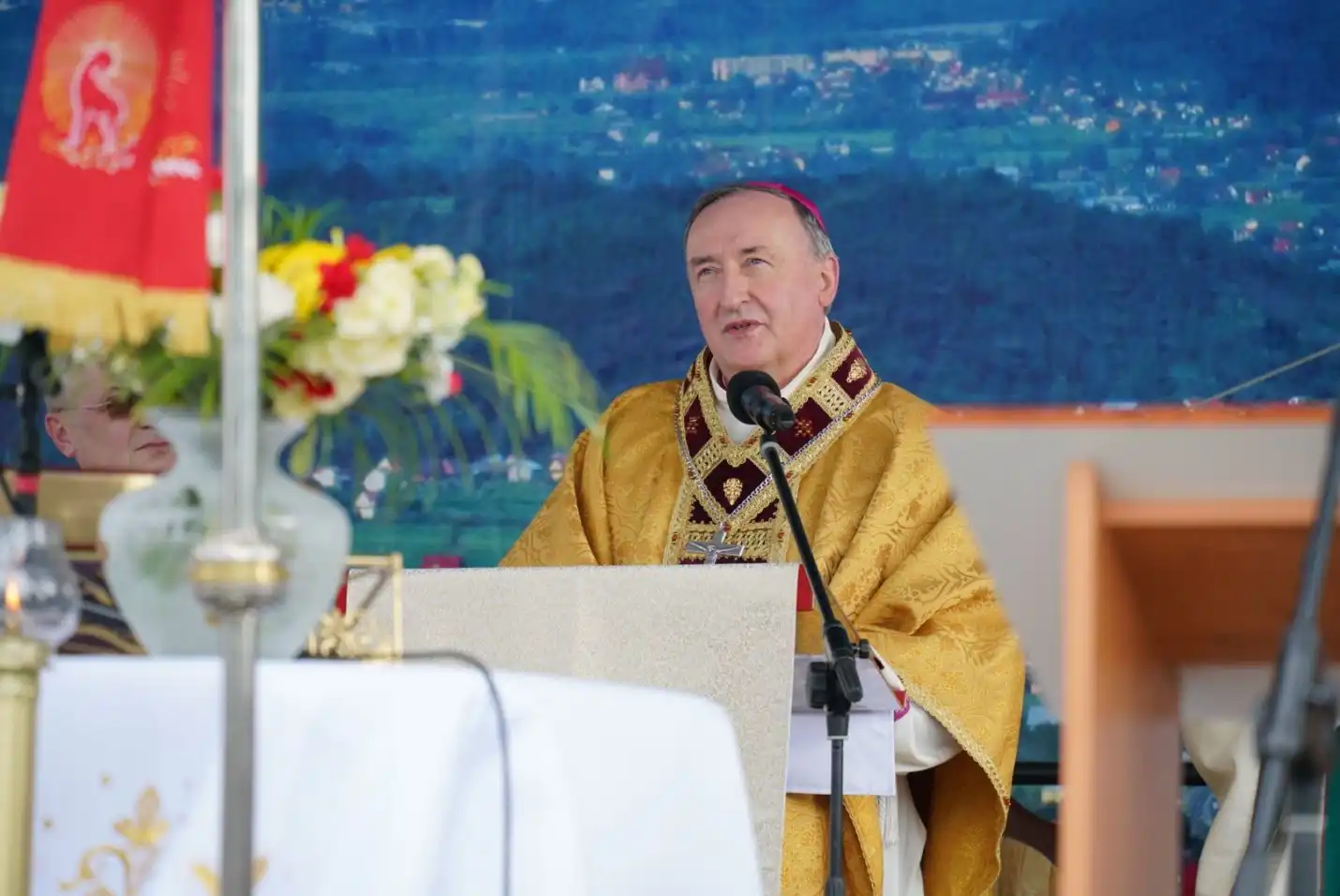 Uroczysta Msza święta regionalna w oprawie góralsko-lachowskiej w Jazowsku