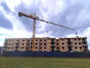 Trwa budowa nowoczesnych bloków z mieszkaniami w Starym Sączu