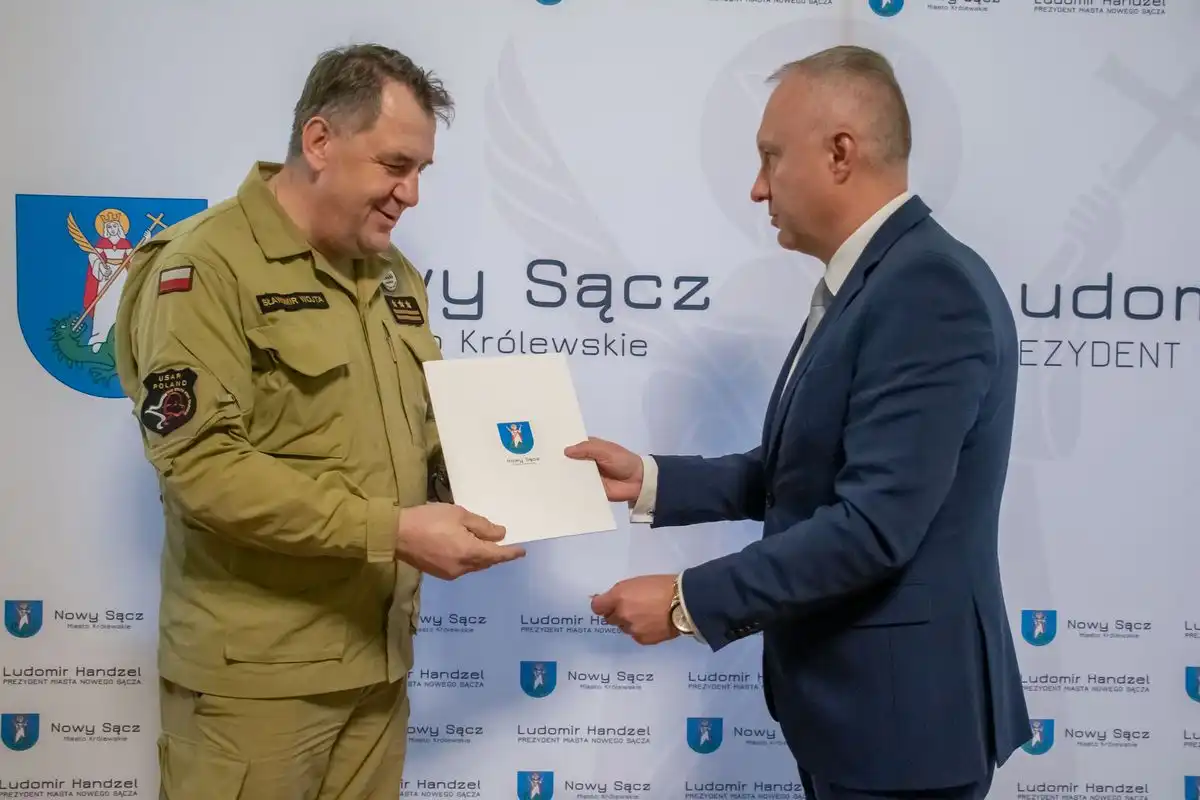 Nowy Sącz: Prezydent podziękował strażakom SGPR „Nowy Sącz” za działania ratownicze w Turcji