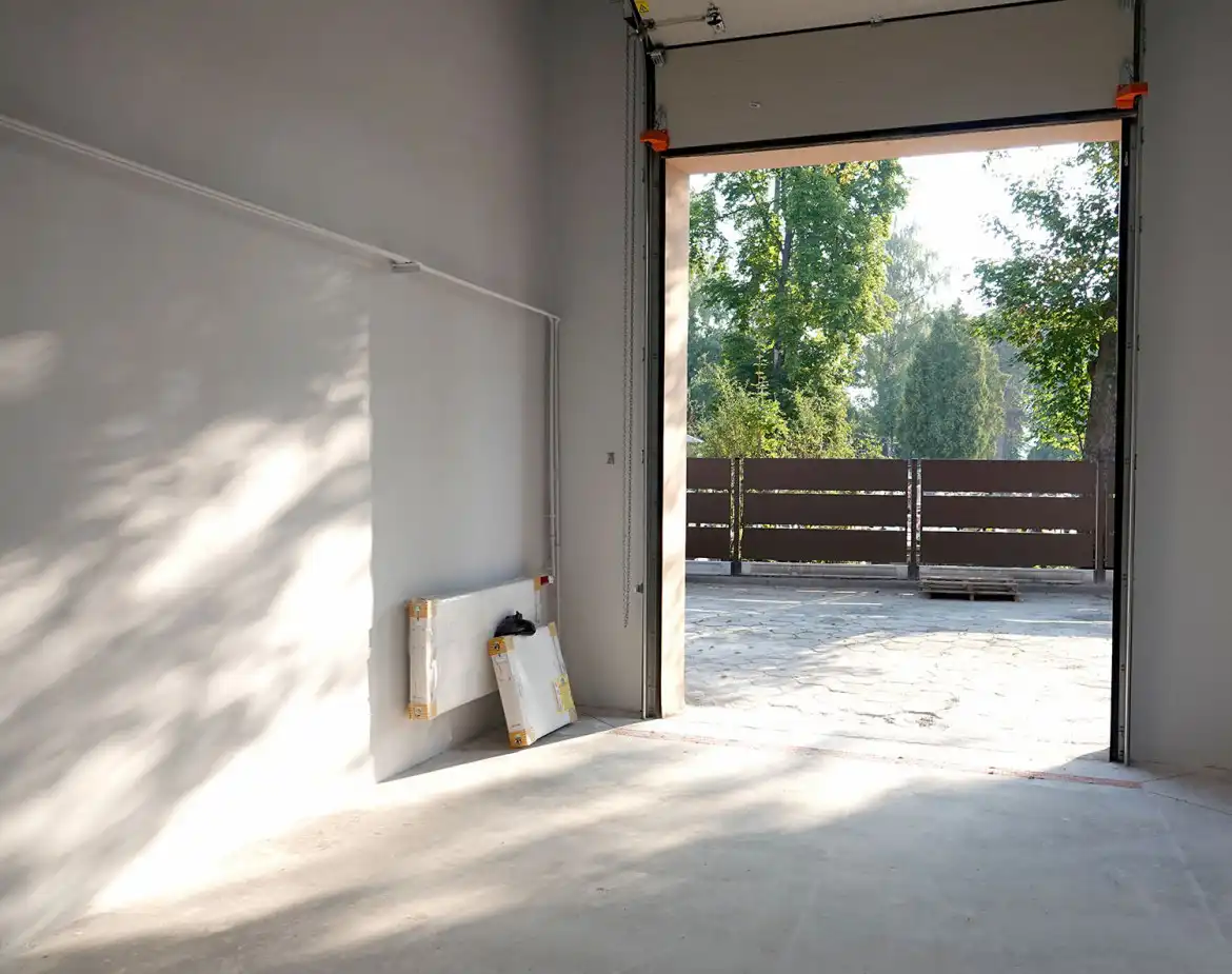 Dobiegają końca remonty na terenie siedziby Sądeckiego Pogotowia Ratunkowego