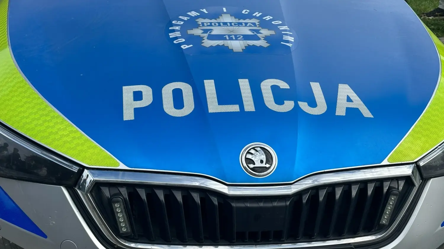 Stara Wieś: Kierowca stracił przytomność za kierownicą. Po chwili auto zaczęło się staczać