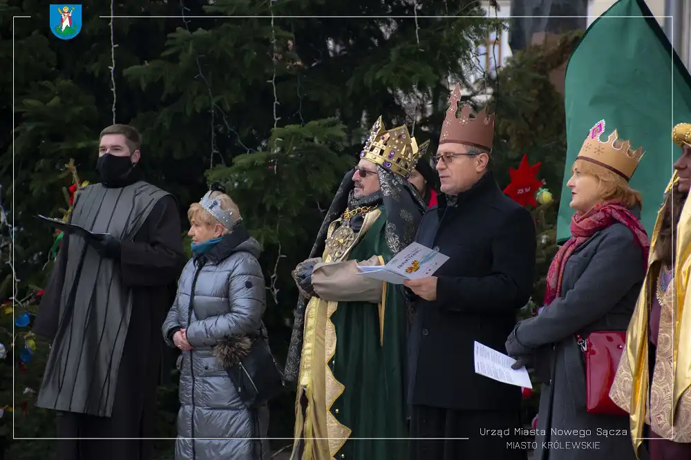 Orszak Trzech Króli już po raz dziesiąty przeszedł ulicami Nowego Sącza