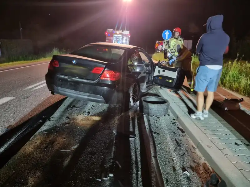 Kolizja w Nowej Wsi. Zderzyły się dwa auta osobowe