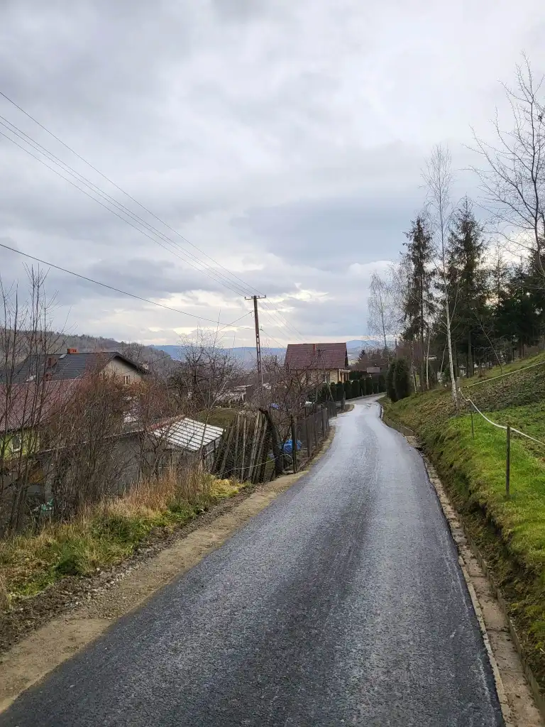 Dwie drogi w Woli Marcinkowskiej wyremontowane