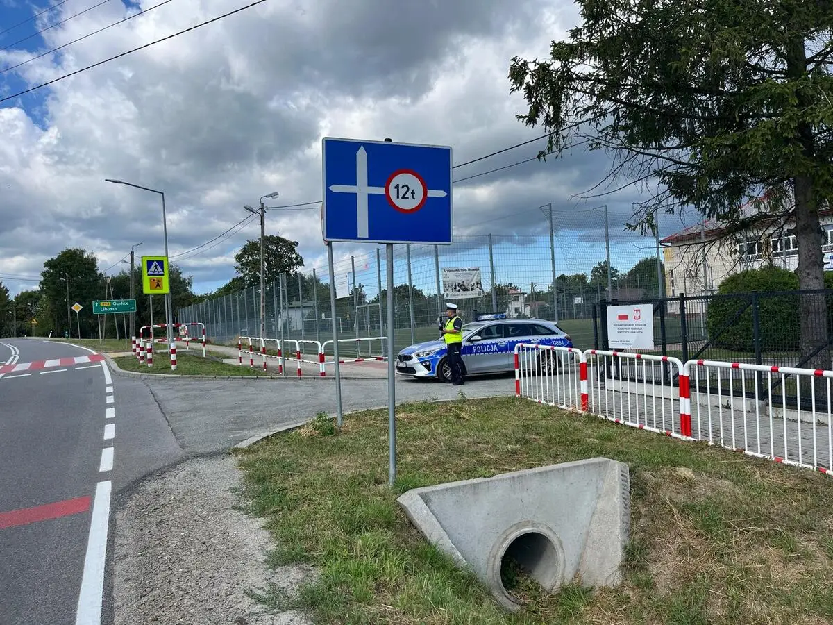Kontrole przy szkołach i przejściach dla pieszych. Gorlicka policja rozpoczyna wrześniową akcję