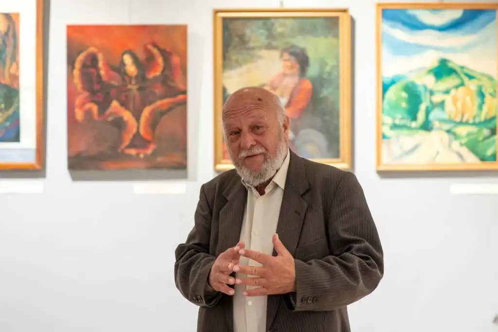 „Jadą wozy kolorowe…” - wystawa o tradycjach romskich w Muzeum Nikifora