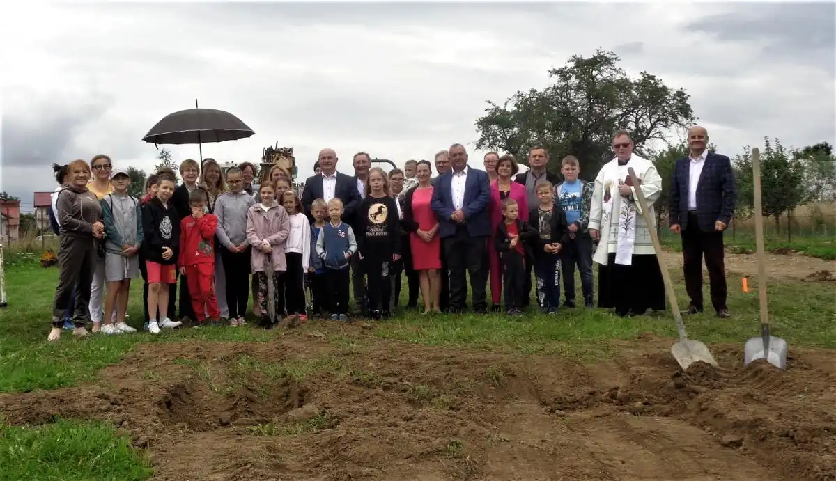 Rozpoczyna się budowa nowej Szkoły Podstawowej w Stadłach