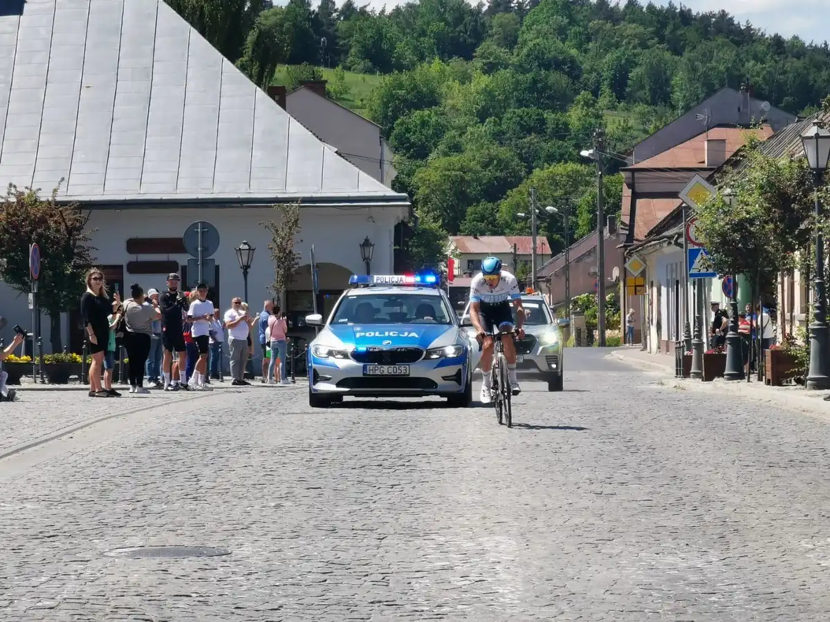 Sądeccy Policjanci dbali o bezpieczeństwo podczas 61. Małopolskiego Wyścigu Górskiego