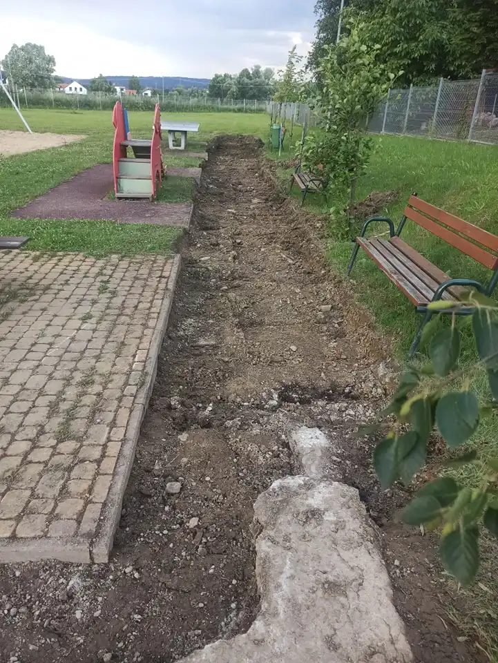 Nowy Sącz: Rozpoczęła się rozbudowa placu zabaw na Osiedlu Poręba Mała