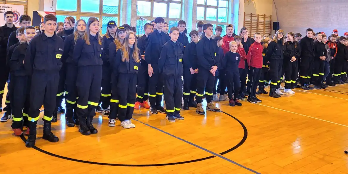 IX Powiatowe Zawody Sportowo-Pożarnicze w Brzeznej. Wzięły w nich udział 93 drużyny