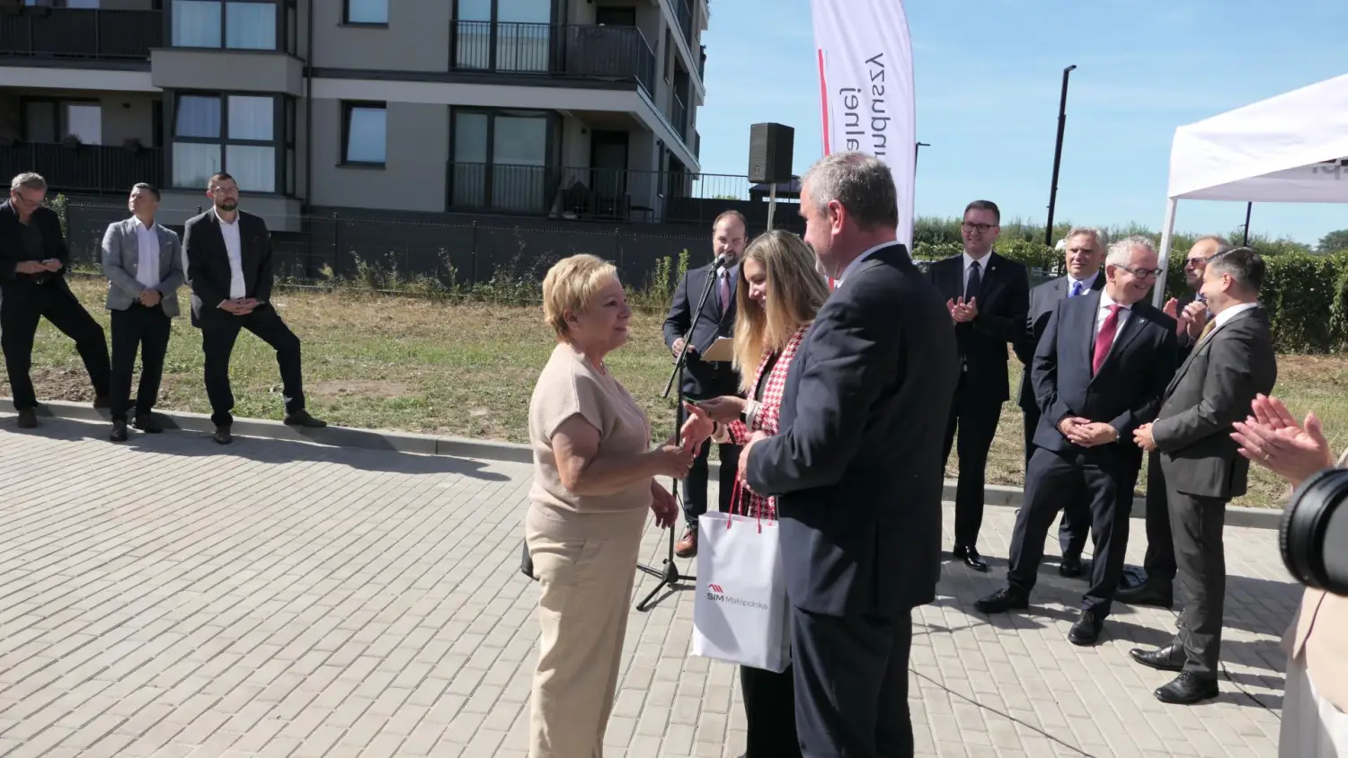 104 nowe mieszkania w Starym Sączu. Lokatorzy odebrali klucze