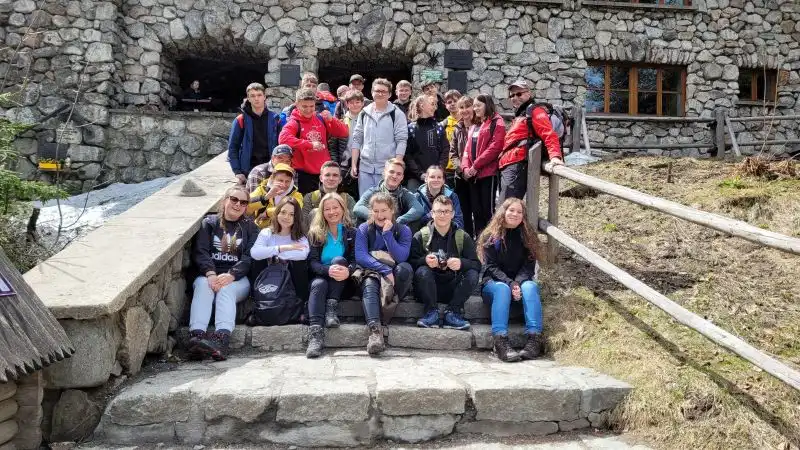 Szkolne Koło Ligi Ochrony Przyrody w ZS w Starym Sączu wyruszyło na poszukiwanie wiosny