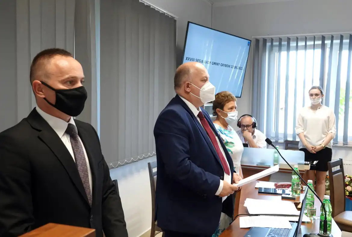 O inwestycjach powiatu nowosądeckiego na sesji gminy Grybów