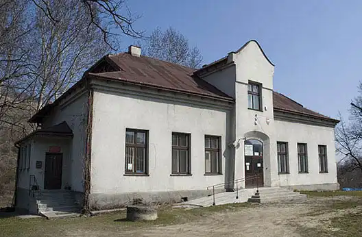 Stary Dworek w Klęczanach zyska nowe życie. Powstanie żłobek i przedszkole