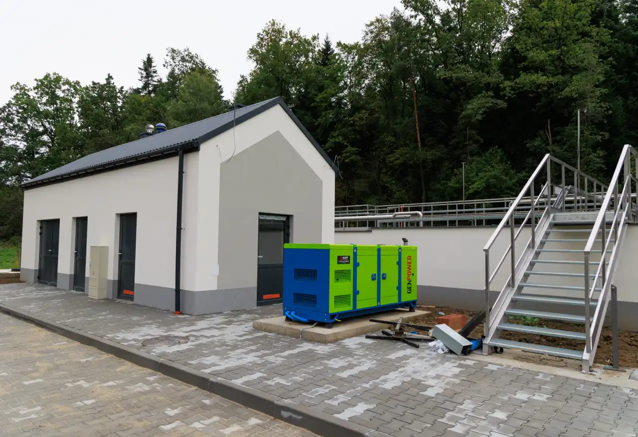 Nowa oczyszczalnia ścieków w Łęce prawie gotowa