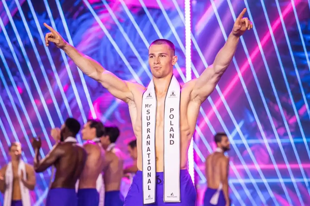 Hiszpan Misterem Supranational 2023