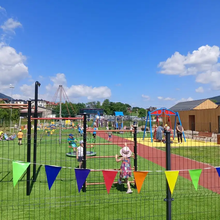 Nowa przestrzeń zabawy i integracji w Mszanie Dolnej