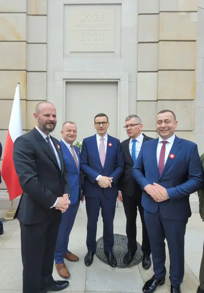 Obchody Święta Narodowego Trzeciego Maja w Warszawie i w Starym Sączu