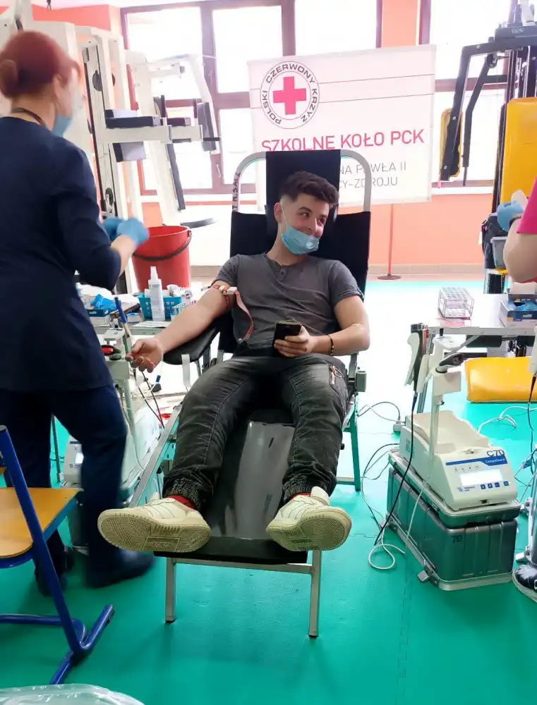 Kolejna udana akcja krwiodawstwa w ZSP w Krynicy-Zdroju. Zebrano ponad 11 litrów krwi