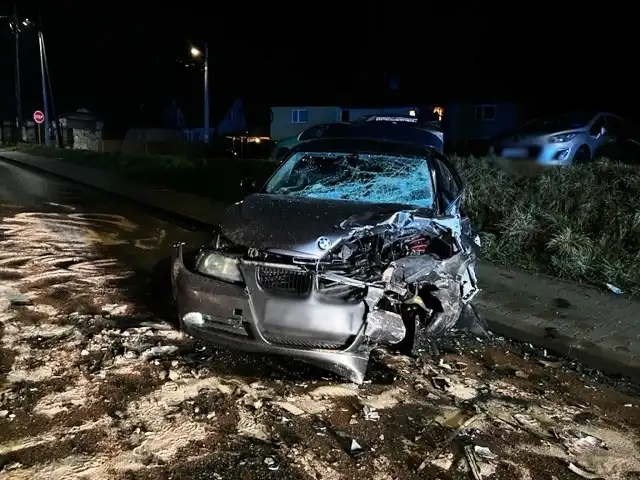 Wypadek w Łabowej. Zderzyły się dwa samochody osobowe