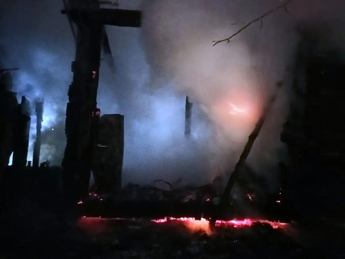 W Suchej Strudze spłonął budynek gospodarczy