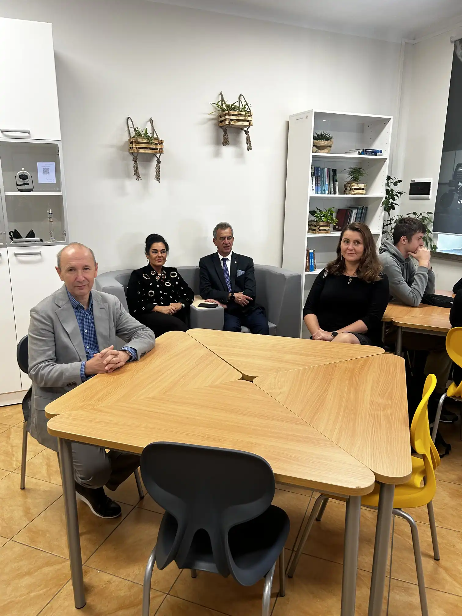 I LO w Limanowej ma nowoczesną pracownię przyrodniczą