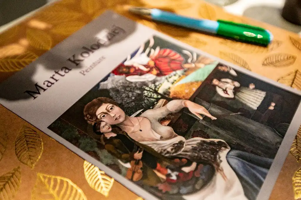 Barwne światy Marty Kołodziej w Muzeum Nikifora w Krynicy-Zdroju