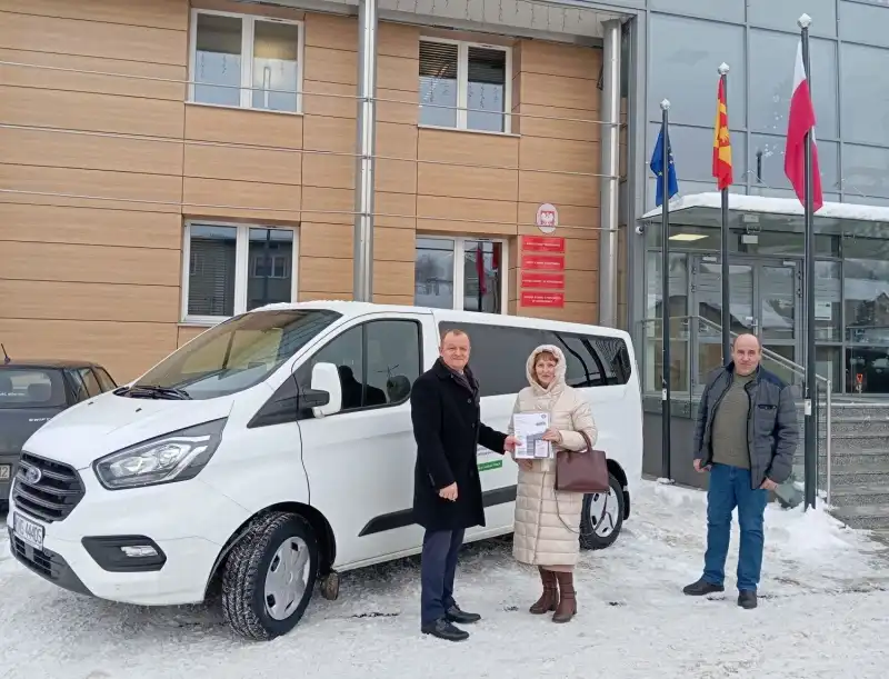 Warsztat Terapii Zajęciowej w Bukowcu otrzymał nowy samochód do przewozu osób