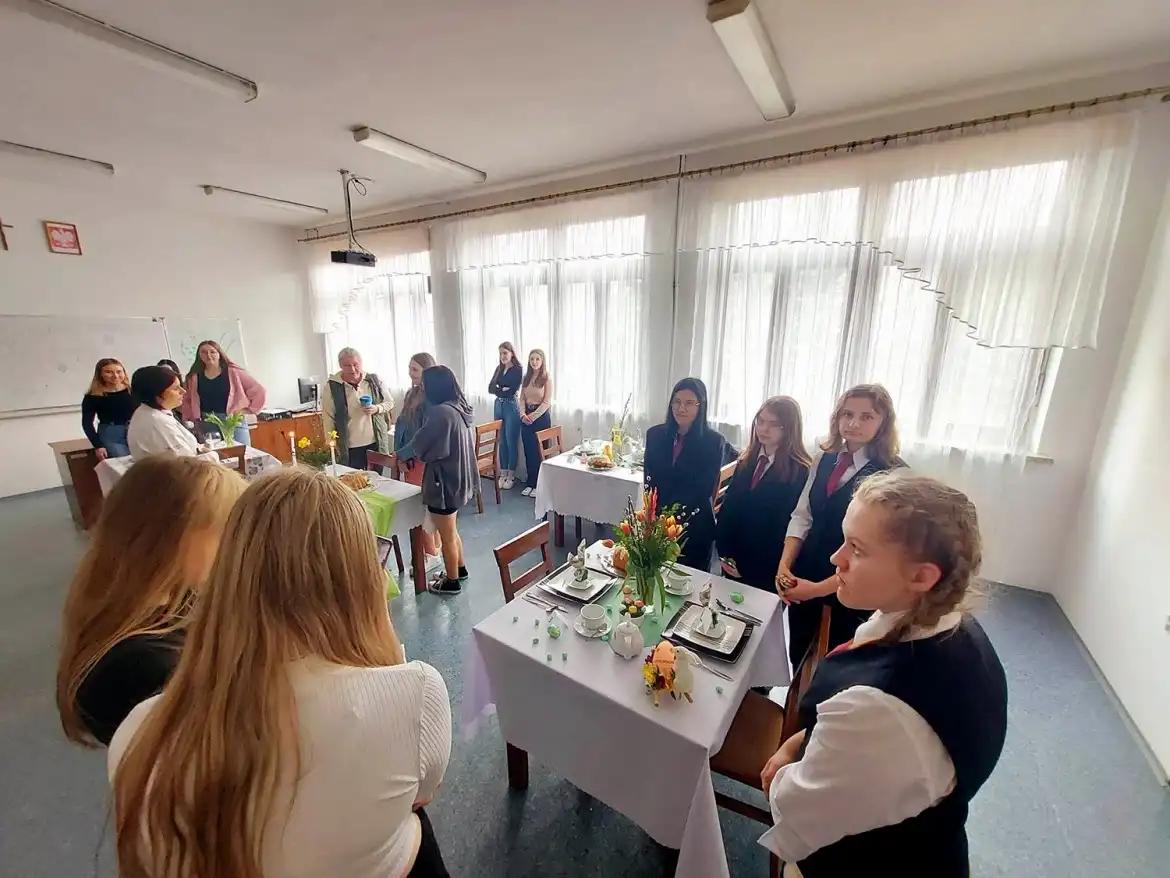 Kolejna edycja konkursu „Stół pięknie nakryty. Śniadanie Wielkanocne” w ZSP w Krynicy-Zdroju